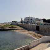 Il lido sorse a Cala Fetta, insenatura che ospit� tra il VI e il III millennio a.C. un'importante civilt� neolitica